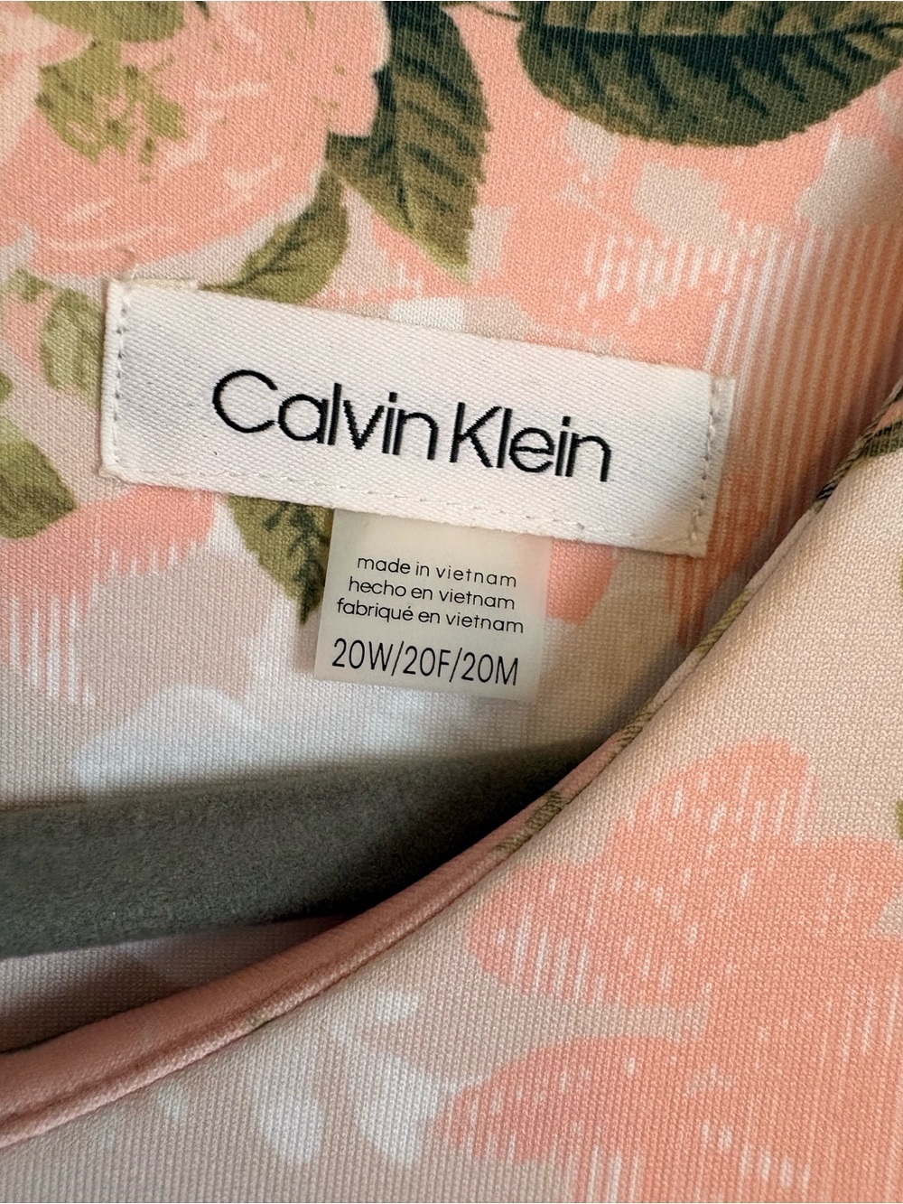 Plus Size Calvin Klein Cream and Pink Floral Midi Dress - 20W - Picture 3 of 4